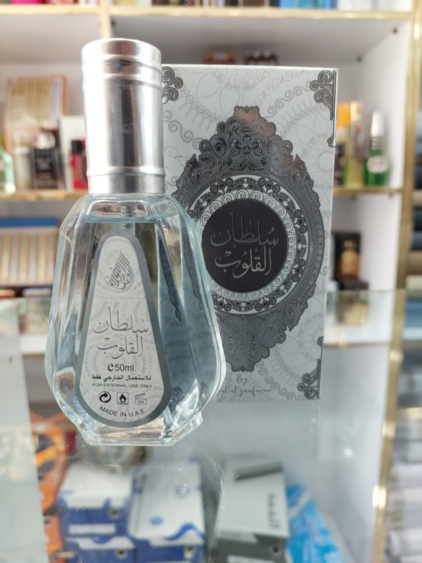 عطر مردانه سلطان قلوب ارض الزعفران ادوپرفیوم۵۰میل بارایحه خنک حجم۵۰میل